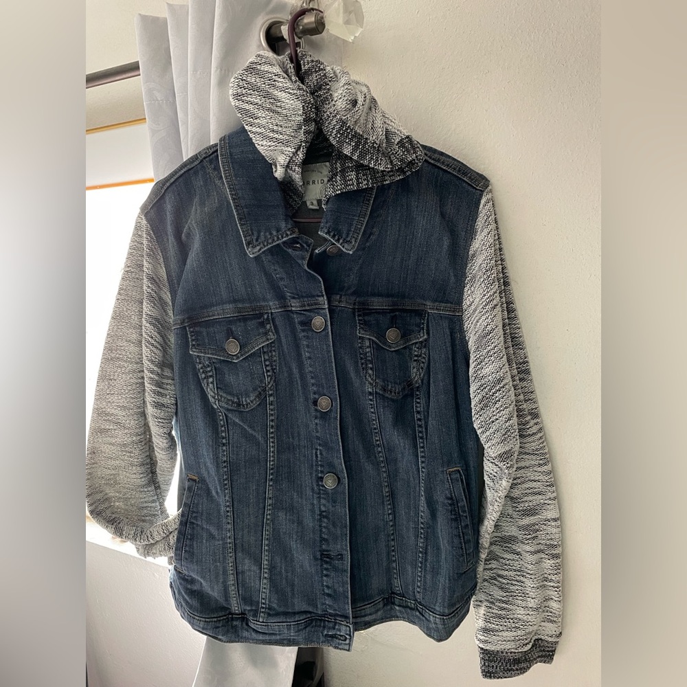 Torrid denim jean jacket hooded with sweater knit sleeves and hoodie
